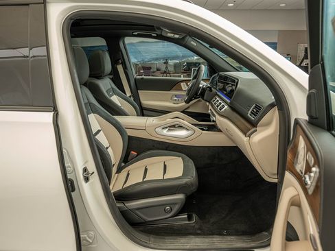 New 2026 Mercedes-Benz GLE 53 AMG 4MATIC image 38