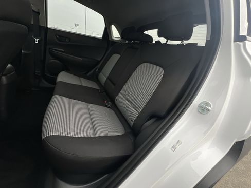 Used 2021 Hyundai Kona SEL Plus w/ Cargo Package image 24