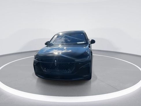 Used 2025 Lincoln Nautilus Premier w/ Jet Appearance Package image 3