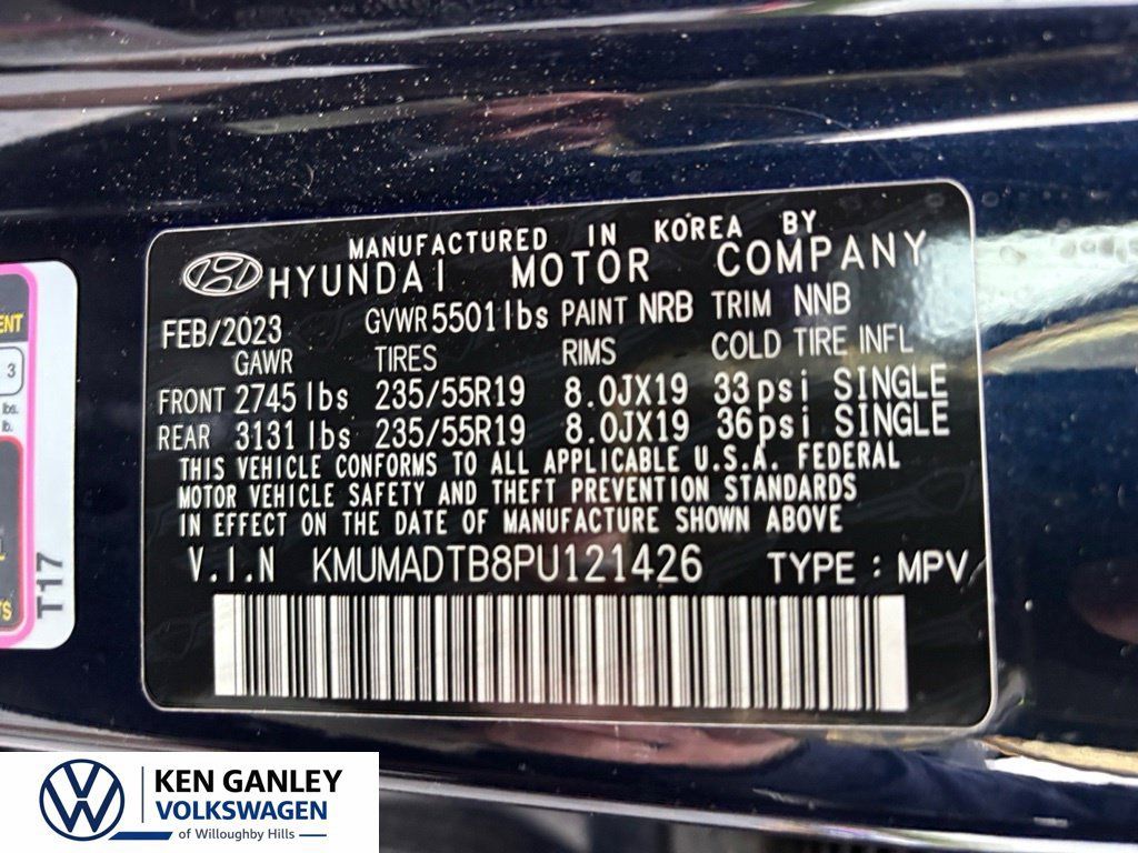 Used 2023 Genesis GV70 2.5T w/ Advanced Package AWD/4WD image 11