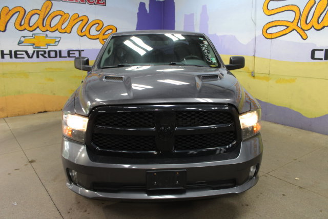 Used 2019 RAM 1500 Express w/ Wheel & Sound Group AWD/4WD image 3