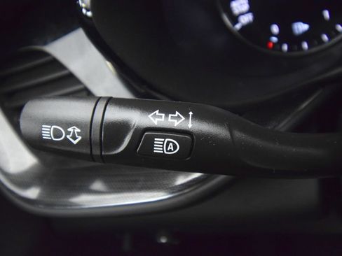 Used 2023 Buick Envision Preferred FWD image 35