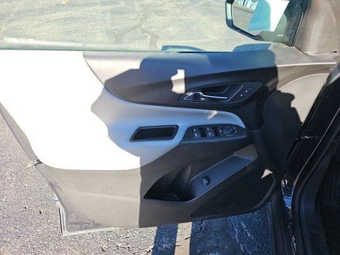 Used 2023 Chevrolet Equinox LT w/ Driver Convenience Package image 20