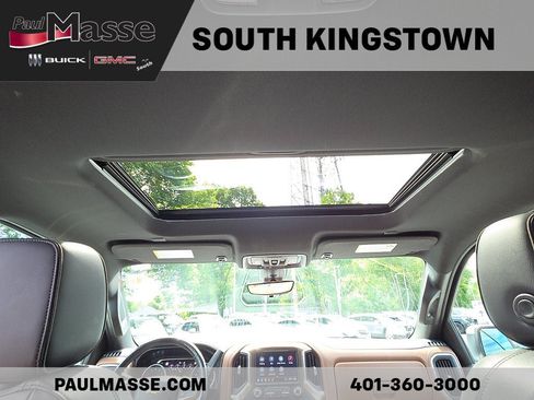 Used 2021 Chevrolet Silverado 1500 High Country w/ Technology Package AWD/4WD image 23