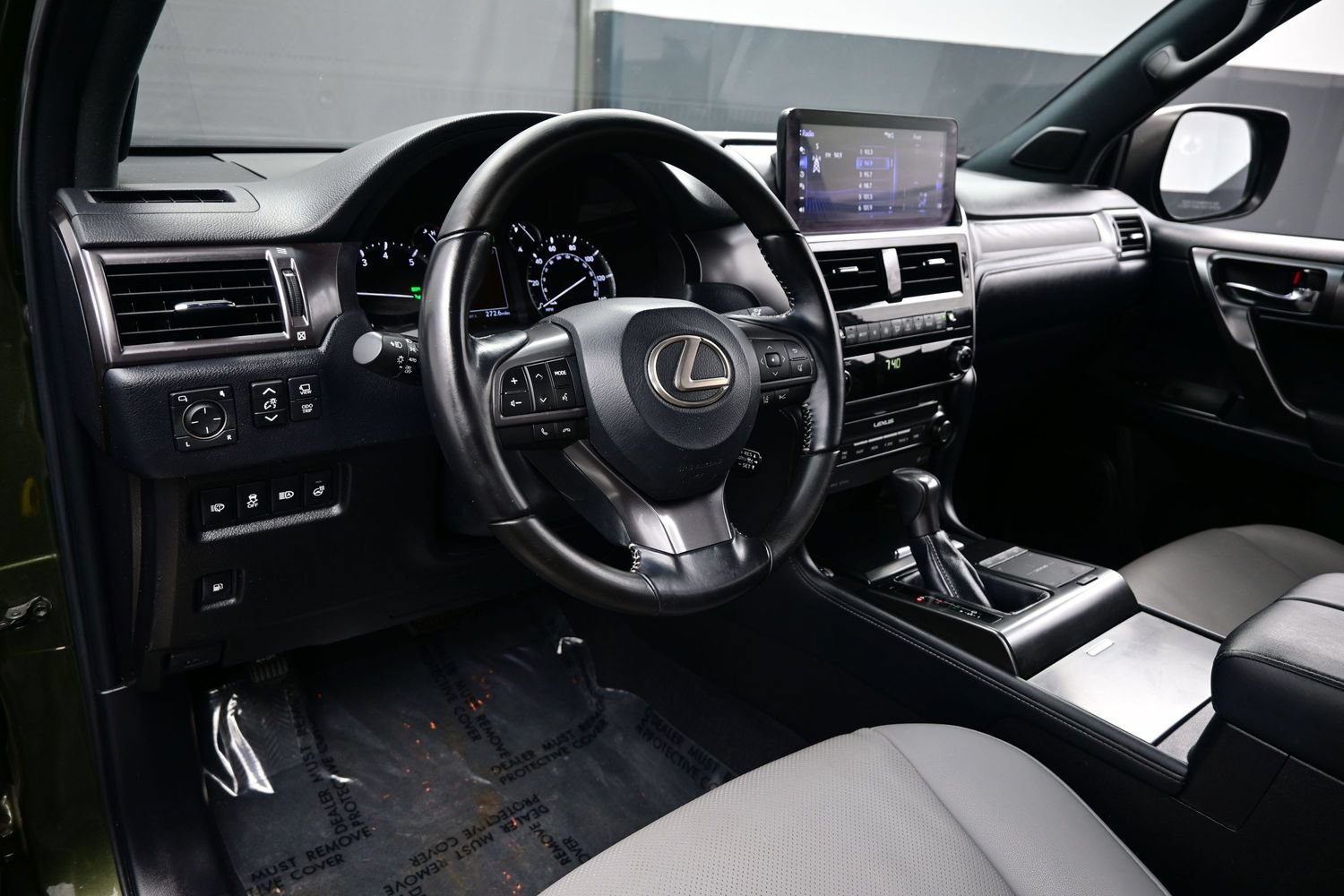 Used 2023 Lexus GX 460 w/ Black Line Special Edition AWD/4WD image 13