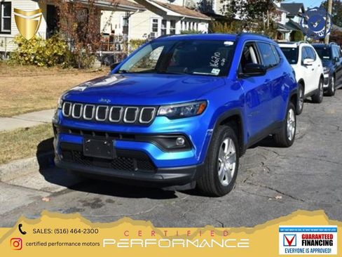 Used 2025 Jeep Compass Trailhawk AWD/4WD image 1