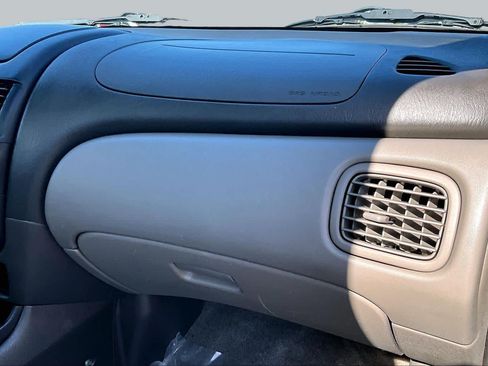 Used 2004 Nissan Sentra S FWD image 18