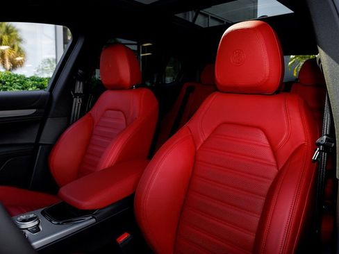 New 2025 Alfa Romeo Stelvio Sprint image 25