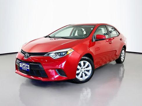 Used 2016 Toyota Corolla LE FWD image 3