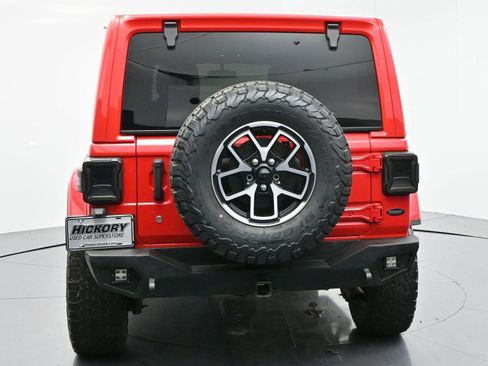 Used 2020 Jeep Wrangler Unlimited Sahara AWD/4WD image 6