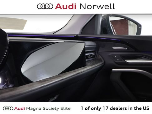 Used 2025 Audi Q5 Premium Plus w/ Premium Plus AWD/4WD image 8