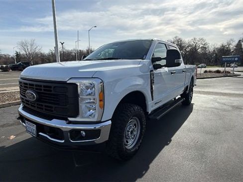 Used 2023 Ford F250 XL image 1