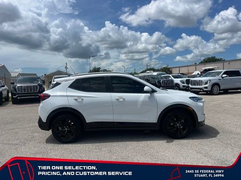 Used 2024 Buick Encore GX Sport Touring w/ Advanced Technology Package FWD image 7