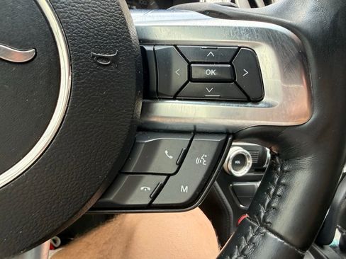 Used 2018 Ford Mustang Coupe w/ Equipment Group 101A RWD image 20