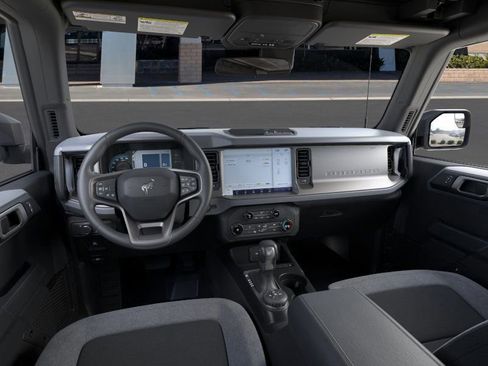 New 2025 Ford Bronco 4-Door image 9