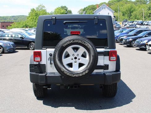 Used 2012 Jeep Wrangler Unlimited Sport AWD/4WD image 7