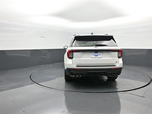New 2026 Ford Explorer ST w/ Sun And Sound Package image 6
