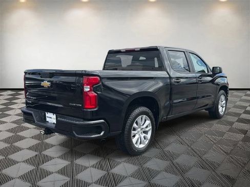 Used 2022 Chevrolet Silverado 1500 Custom RWD image 5