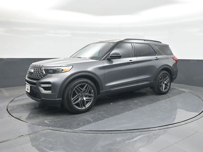 Certified 2024 Ford Explorer XLT w/ Equipment Group 202A