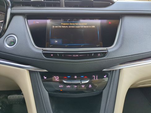 Used 2019 Cadillac XT5 Luxury image 25