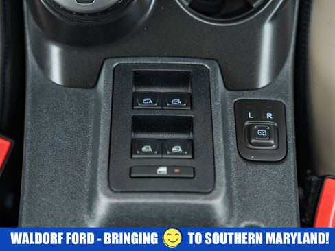 Used 2023 Ford Bronco Wildtrak image 30