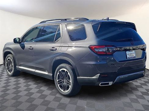 New 2026 Honda Pilot Touring image 4