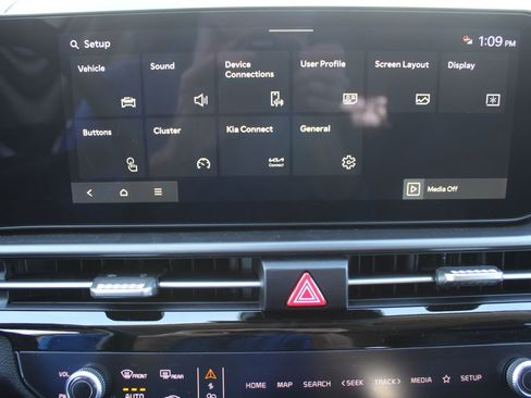New 2026 Kia Sportage EX FWD image 44