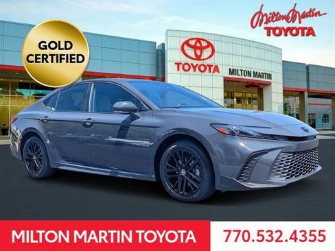 Certified 2025 Toyota Camry SE AWD/4WD image 1