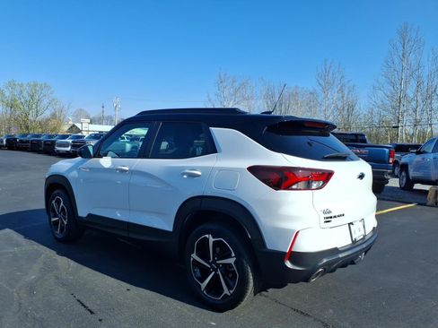Used 2023 Chevrolet TrailBlazer RS w/ Sun and Liftgate Package image 4