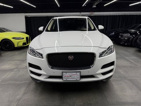 Used 2019 Jaguar F-PACE Premium image 10