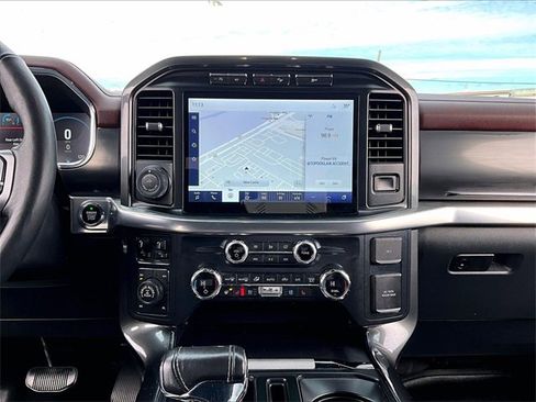 Used 2021 Ford F150 Lariat w/ Equipment Group 502A High image 17