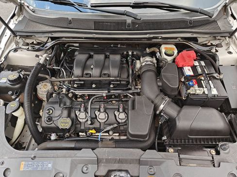 Used 2014 Ford Taurus Limited image 31