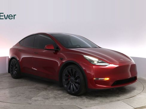 Used 2024 Tesla Model Y Performance AWD/4WD image 13