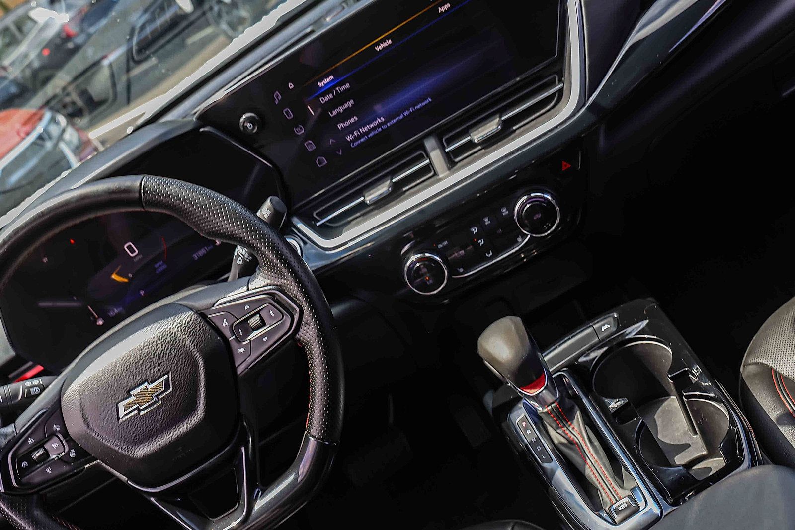 Used 2024 Chevrolet Trax RS w/ Driver Confidence Package FWD image 19