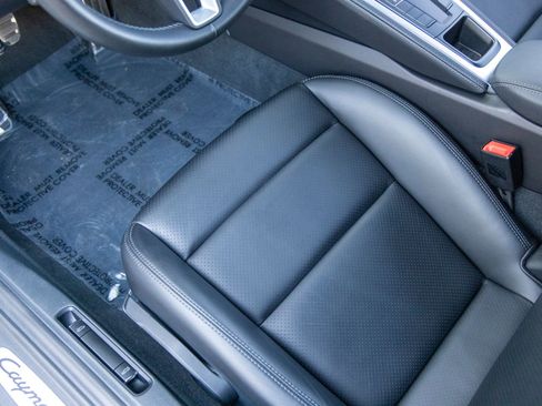 Used 2022 Porsche 718 Cayman GTS image 33