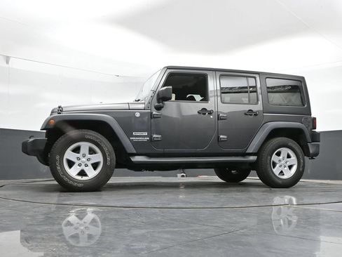 Used 2017 Jeep Wrangler Unlimited Sport w/ Quick Order Package 24S AWD/4WD image 37
