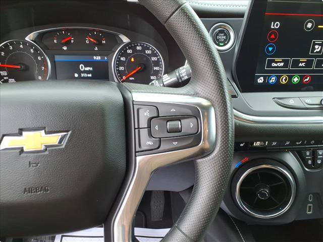 Used 2025 Chevrolet Blazer LT FWD image 25