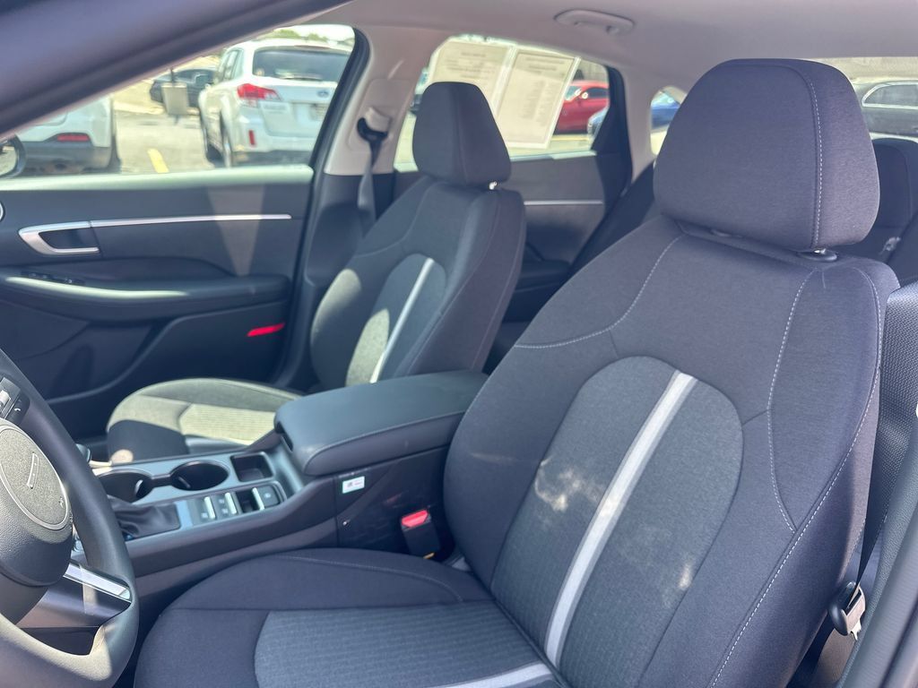New 2026 Hyundai Sonata SE FWD image 25