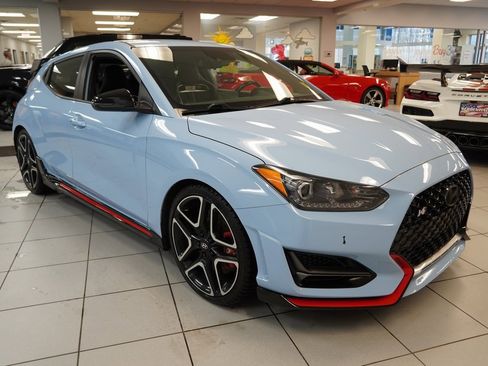 Used 2021 Hyundai Veloster N image 12