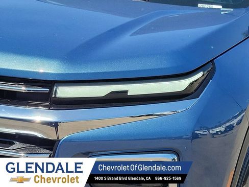Certified 2025 Chevrolet Traverse LT FWD image 17