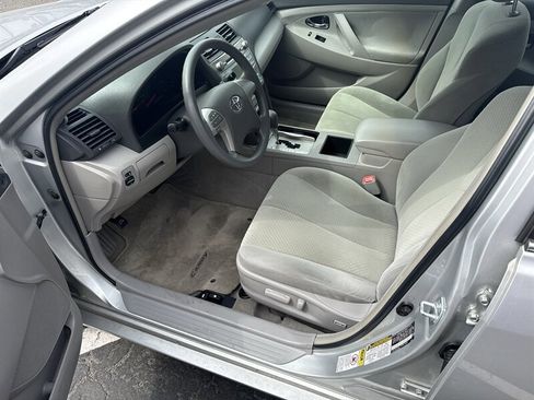 Used 2007 Toyota Camry LE FWD image 17