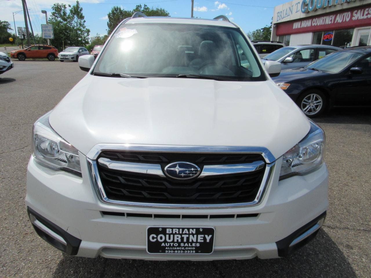 Used 2017 Subaru Forester 2.5i Limited AWD/4WD image 3