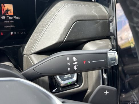 New 2026 GMC Yukon Denali w/ Denali Reserve Package AWD/4WD image 15