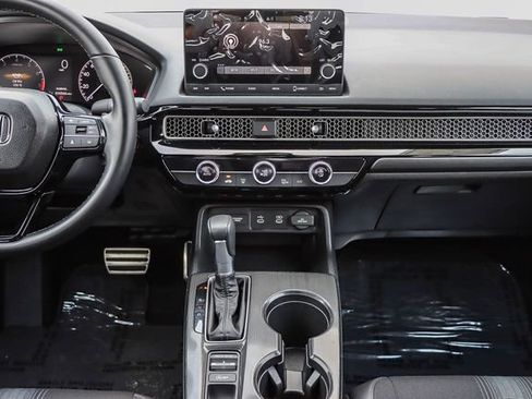 Used 2025 Honda Civic Sport image 15