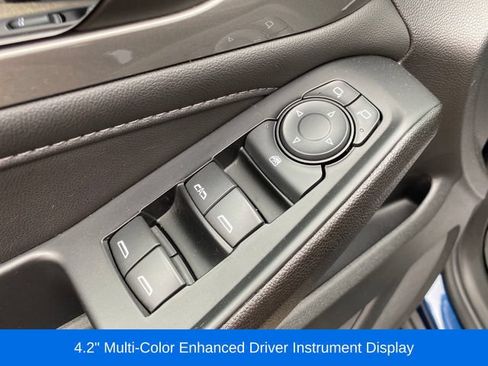 Certified 2023 Chevrolet Traverse LT FWD image 17