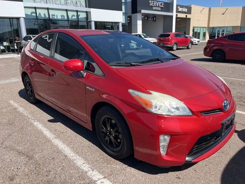 Used 2015 Toyota Prius Two image 7