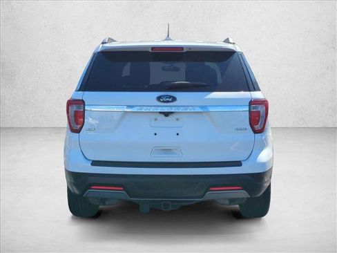 Used 2019 Ford Explorer XLT w/ Equipment Group 201A image 7