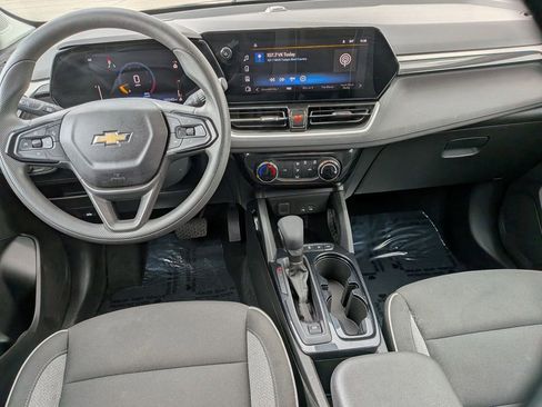 Used 2025 Chevrolet TrailBlazer LT AWD/4WD image 20