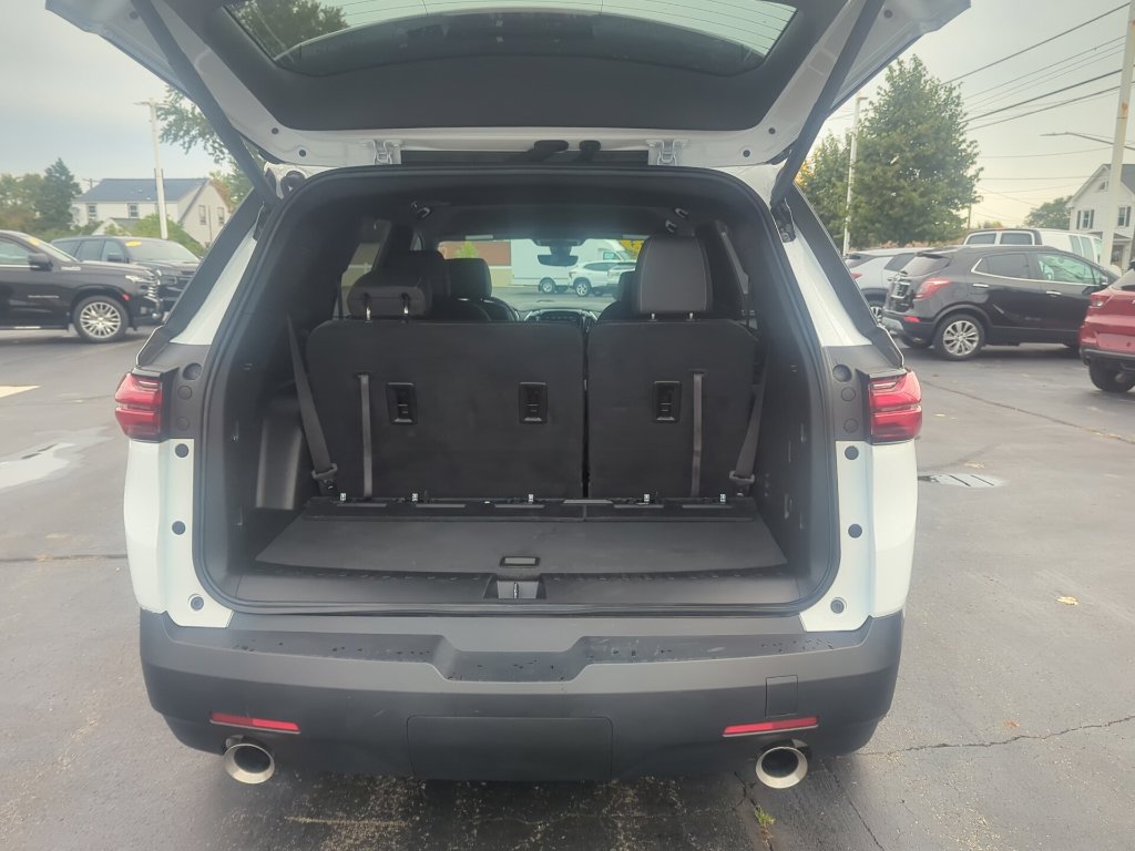 Certified 2023 Chevrolet Traverse LT w/ LT Premium Package AWD/4WD image 18