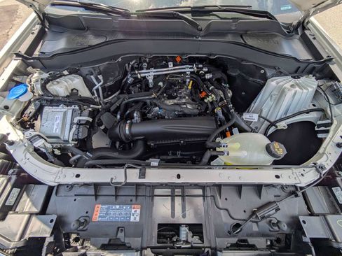 New 2026 Ford Explorer Active w/ Active Comfort Package RWD image 6